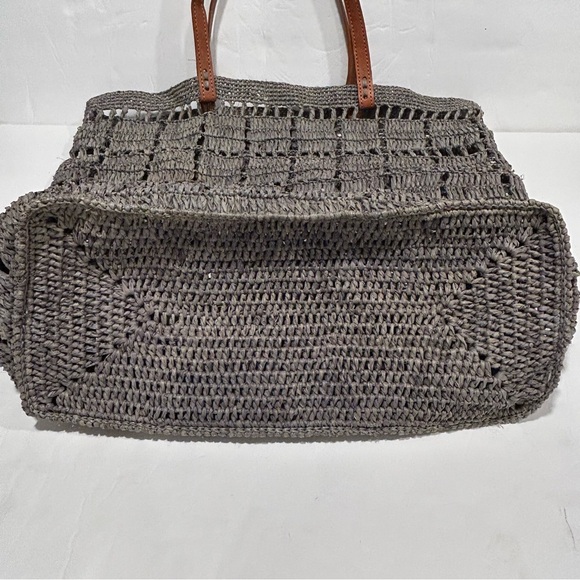Mar Y Sol Cusco Crocheted Raffia Tote Bag, Dove Gray, Beach, Handcrafted - Picture 5 of 9